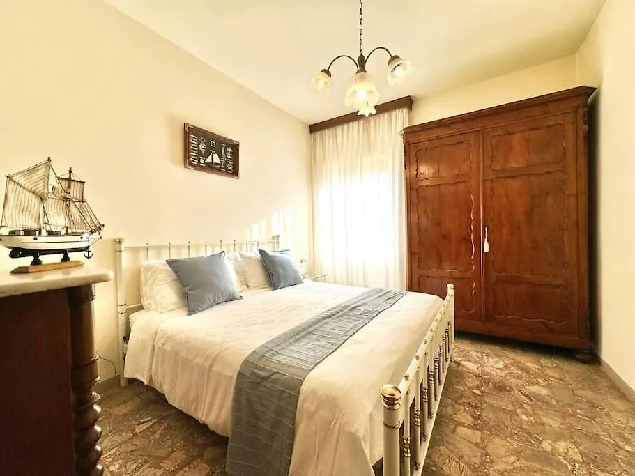 50 Metri Dal Mare - Grande Terrazza - Wifi - La Conchiglia Apartman Lido di Camaiore
