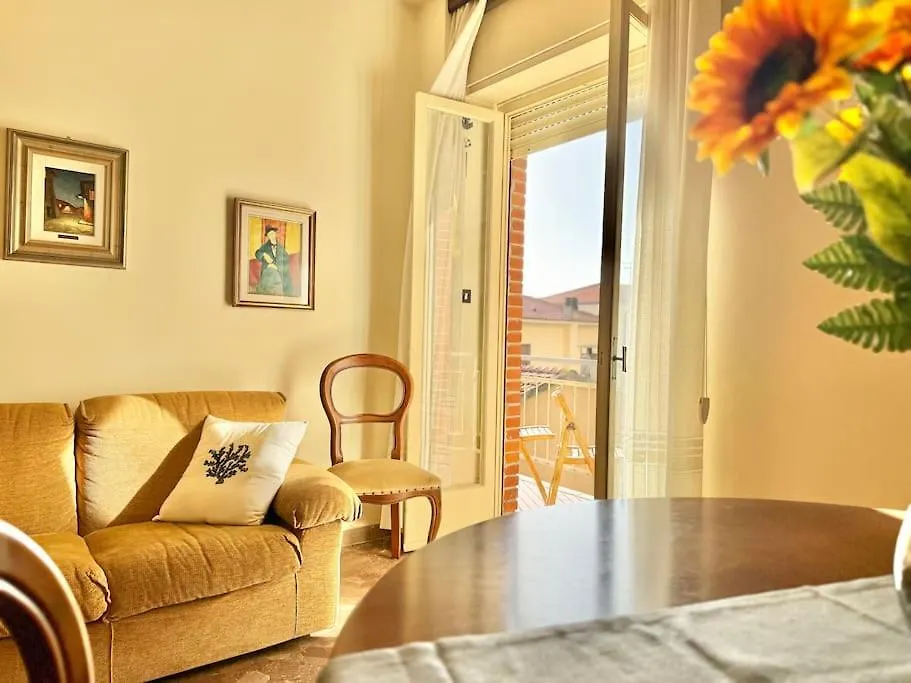 50 Metri Dal Mare - Grande Terrazza - Wifi - La Conchiglia Apartman Lido di Camaiore Olaszország